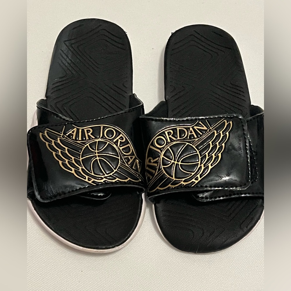 jordan slides